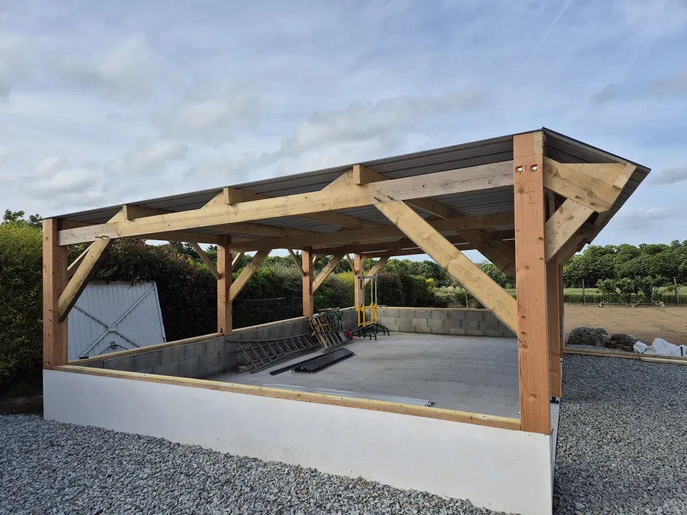Travaux de charpente sur-mesure à Saint-Malo-des-Trois-Fontaines